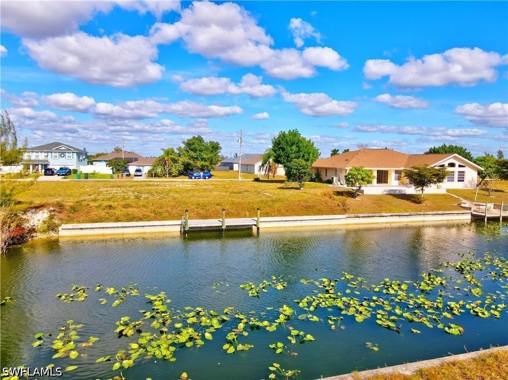 430 SW 24th ST, Cape Coral, FL 33991