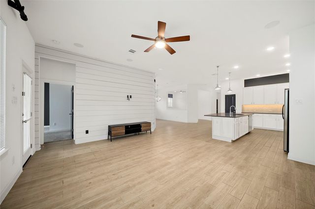 2414 Sandhill Crest Lane, Brookshire, TX 77423