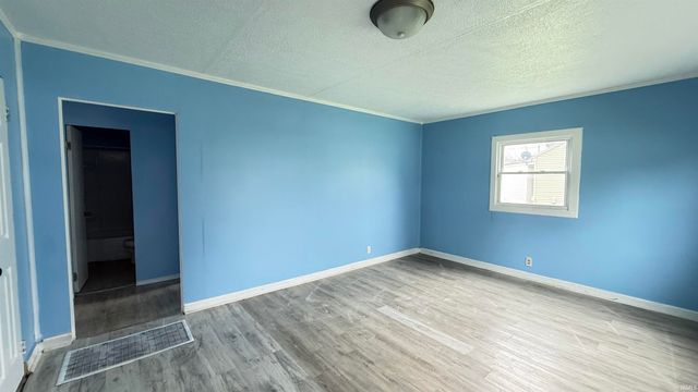 1026 Mckinnie Avenue, Fort Wayne, IN 46806