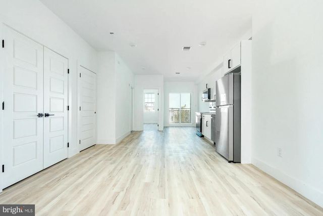 809 DIAMOND ST, Philadelphia, PA 19122