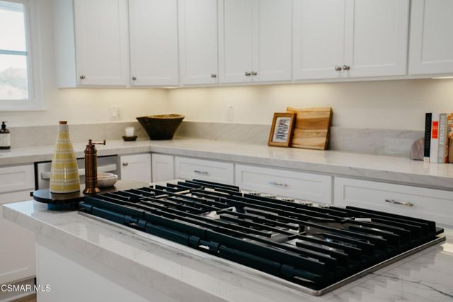 1884 Calle Salto, Thousand Oaks, CA 91360