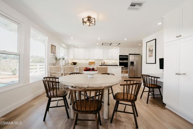 1884 Calle Salto, Thousand Oaks, CA 91360