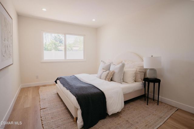 1884 Calle Salto, Thousand Oaks, CA 91360