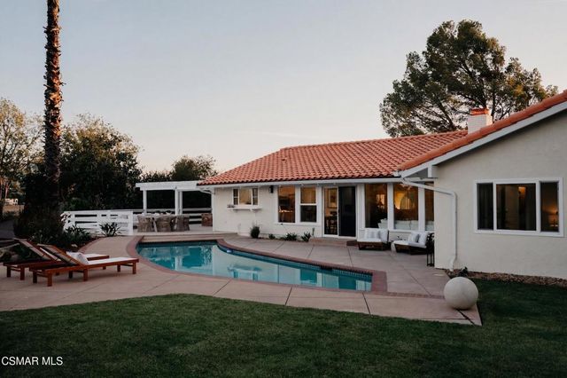 1884 Calle Salto, Thousand Oaks, CA 91360