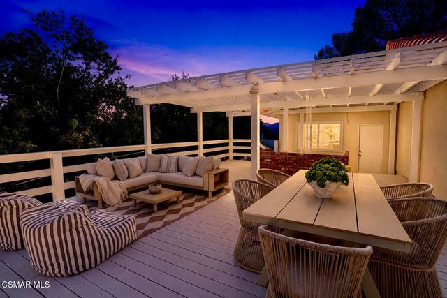 1884 Calle Salto, Thousand Oaks, CA 91360