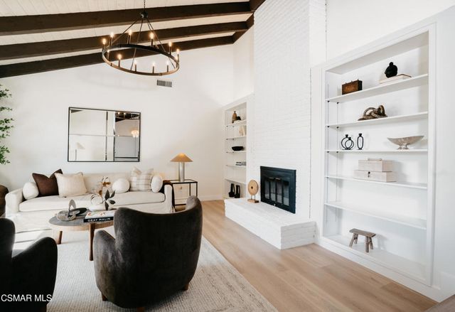 1884 Calle Salto, Thousand Oaks, CA 91360