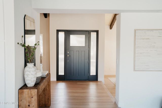 1884 Calle Salto, Thousand Oaks, CA 91360