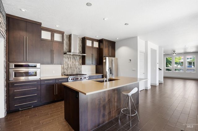 2875 S Palmatier Way, Boise, ID 83716