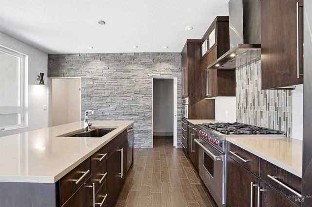 2875 S Palmatier Way, Boise, ID 83716