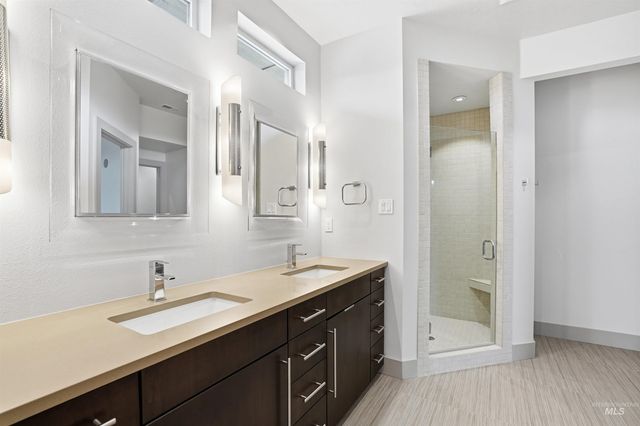 2875 S Palmatier Way, Boise, ID 83716