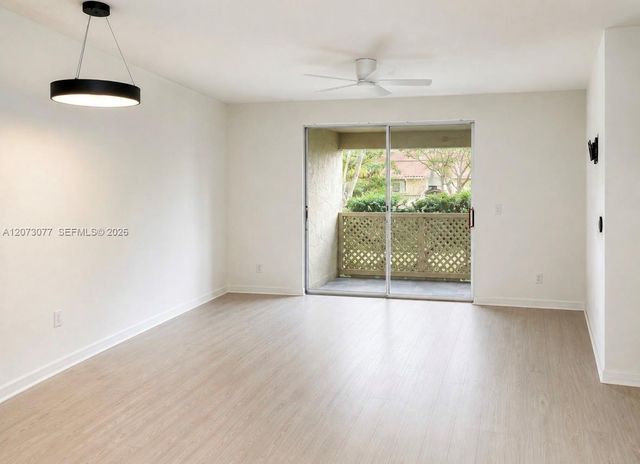 18316 NW 68th Avenue I, Hialeah, FL 33015