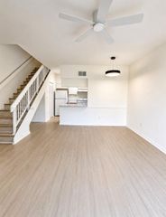 18316 NW 68th Avenue I, Hialeah, FL 33015