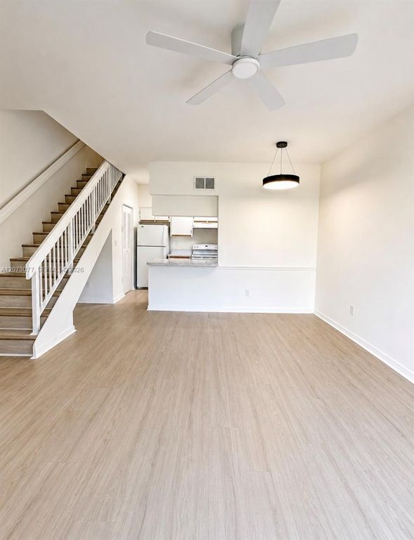 18316 NW 68th Avenue I, Hialeah, FL 33015