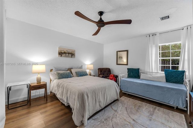 15325 SW 54th Ter, Miami, FL 33185