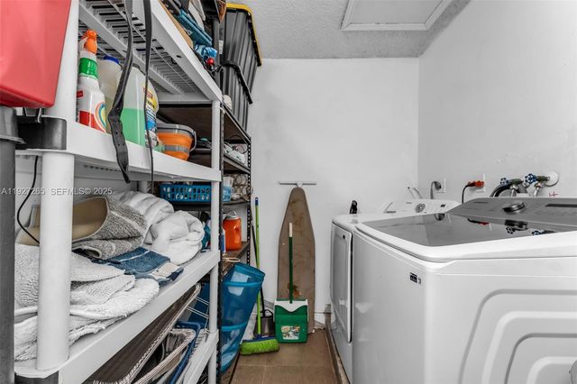 15325 SW 54th Ter, Miami, FL 33185