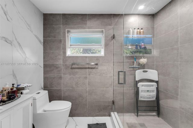 15325 SW 54th Ter, Miami, FL 33185