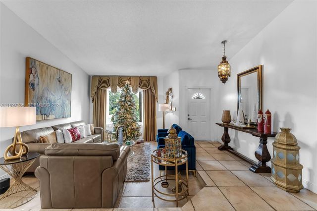 15325 SW 54th Ter, Miami, FL 33185