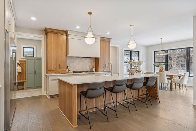 5821 Ashcroft Avenue, Edina, MN 55424