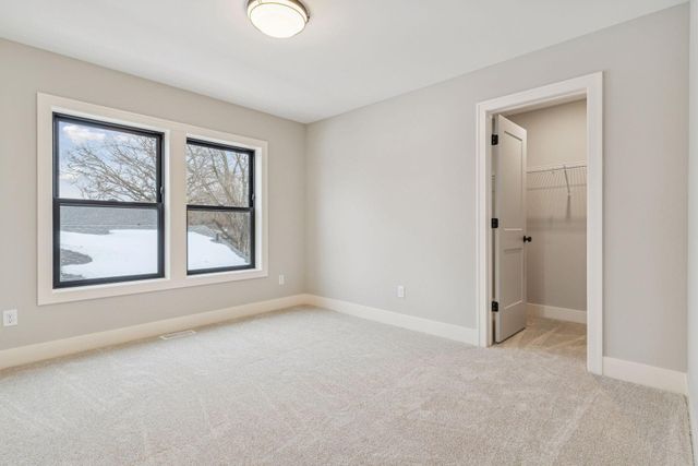 5821 Ashcroft Avenue, Edina, MN 55424