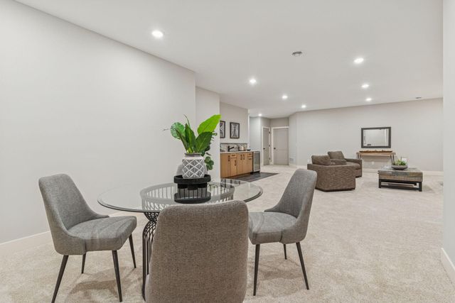 5821 Ashcroft Avenue, Edina, MN 55424