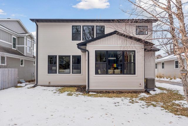 5821 Ashcroft Avenue, Edina, MN 55424