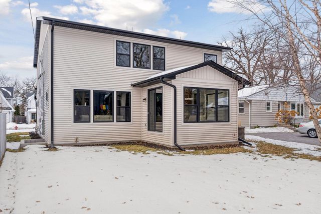 5821 Ashcroft Avenue, Edina, MN 55424