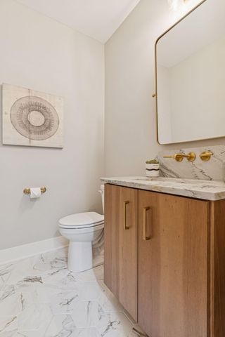 5821 Ashcroft Avenue, Edina, MN 55424