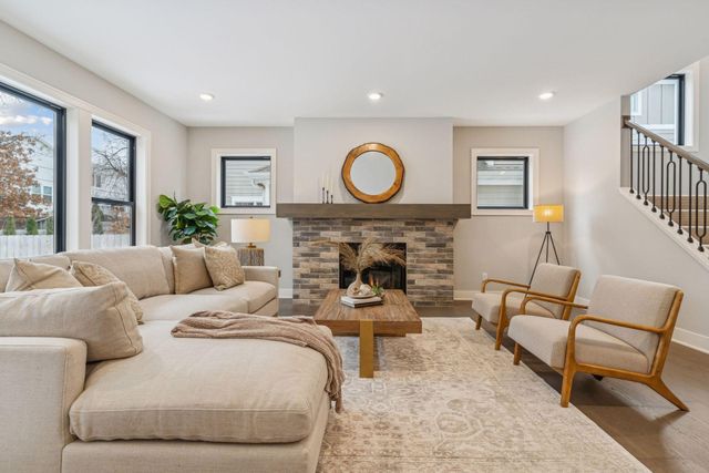 5821 Ashcroft Avenue, Edina, MN 55424