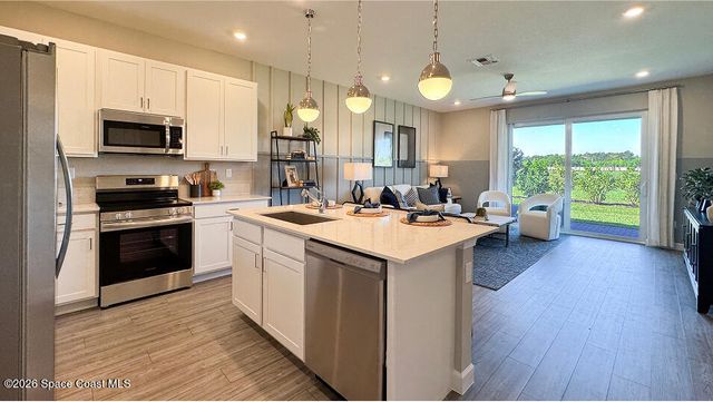 1512 Miraflores Trail NW, Palm Bay, FL 32907
