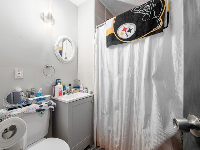 629 S Wheatland Avenue, Columbus, OH 43204