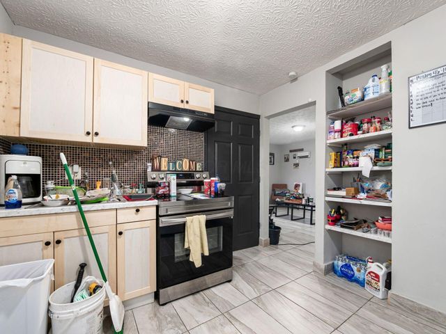 629 S Wheatland Avenue, Columbus, OH 43204