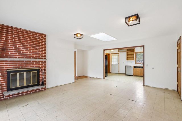 4405 Mineral Point Road, Madison, WI 53705
