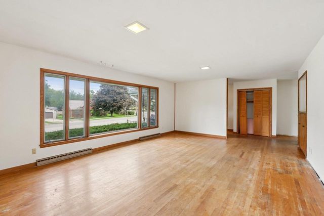 4405 Mineral Point Road, Madison, WI 53705