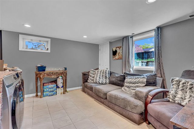59 Dawn Drive, Shirley, NY 11967