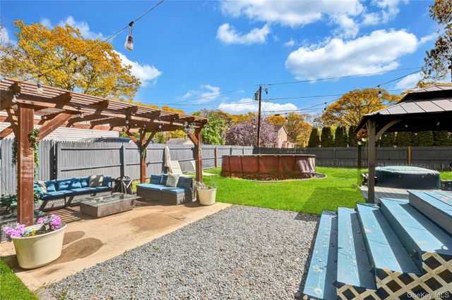 59 Dawn Drive, Shirley, NY 11967