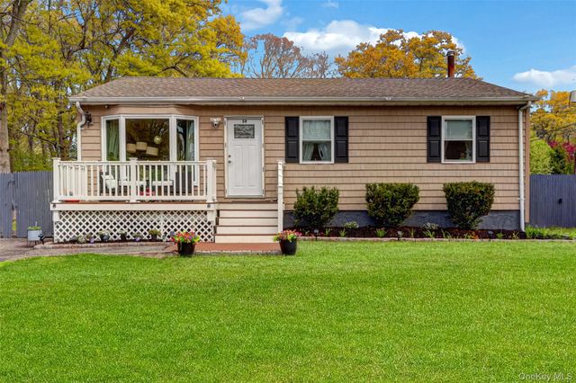 59 Dawn Drive, Shirley, NY 11967
