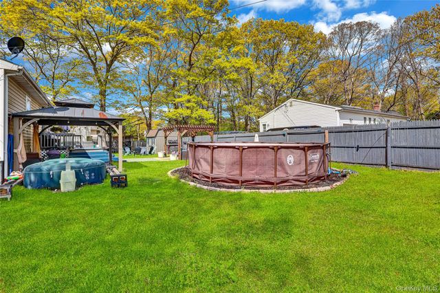 59 Dawn Drive, Shirley, NY 11967