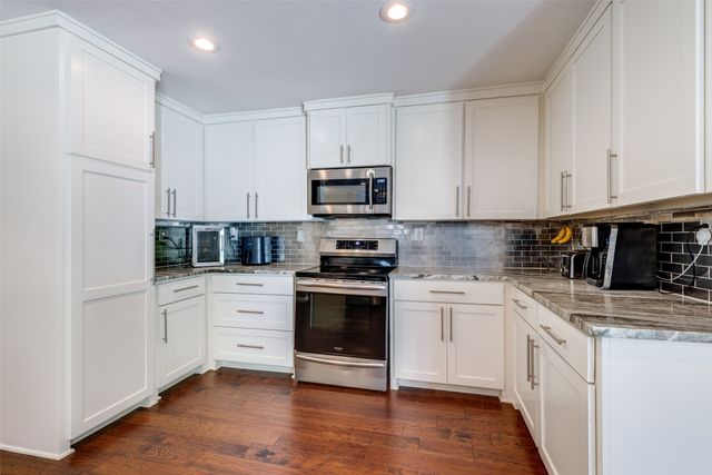 3605 Merrell Road, Dallas, TX 75229