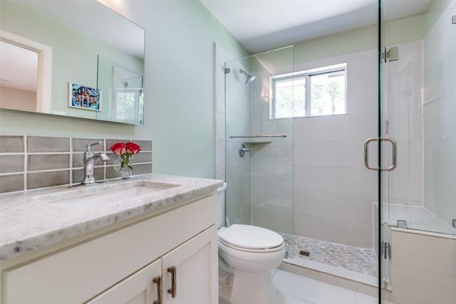 3605 Merrell Road, Dallas, TX 75229