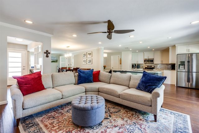 3605 Merrell Road, Dallas, TX 75229