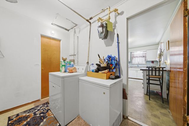 9532 S Green Street, Chicago, IL 60643