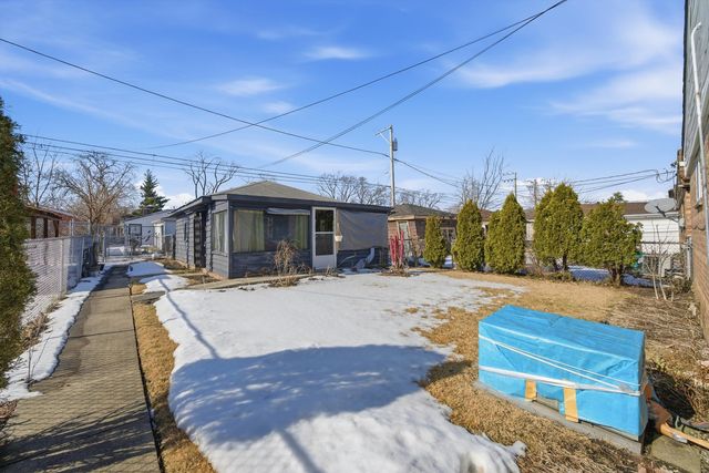 9532 S Green Street, Chicago, IL 60643