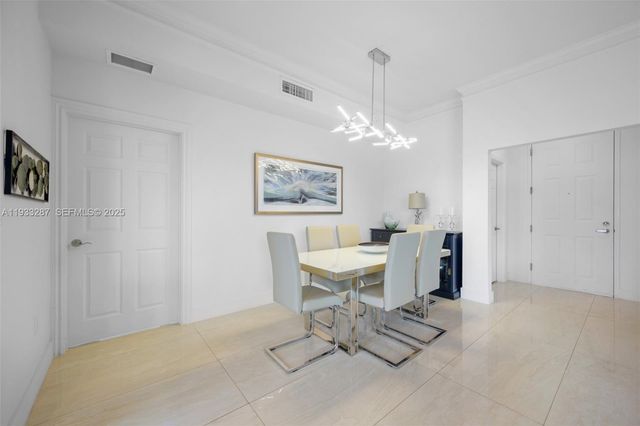 3001 NE 185th St 613, Aventura, FL 33180