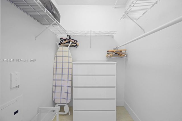 3001 NE 185th St 613, Aventura, FL 33180