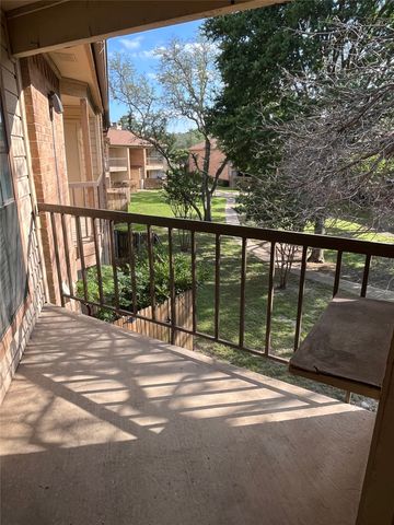 16301 Ledgemont Lane 273B, Addison, TX 75001