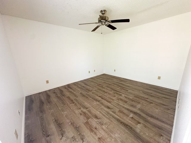 16301 Ledgemont Lane 273B, Addison, TX 75001