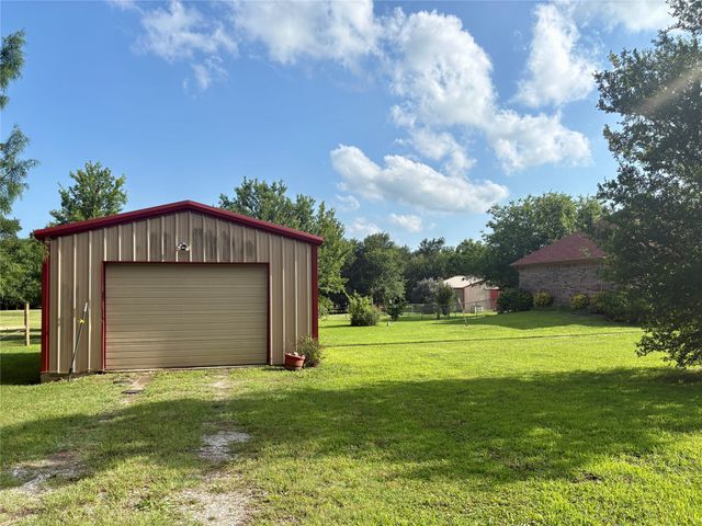 3084 Hagerman Road, Pottsboro, TX 75076