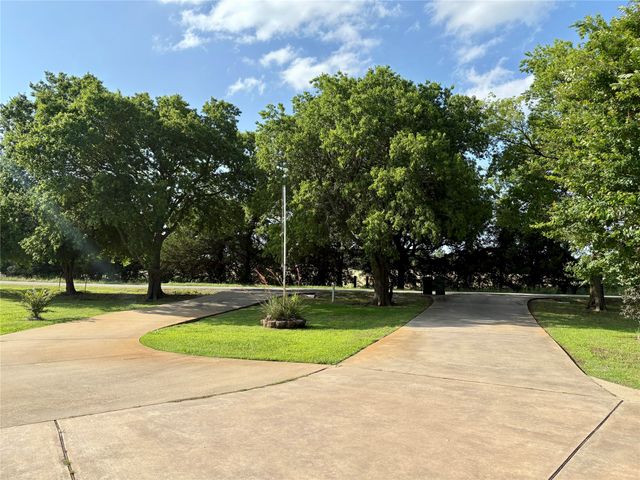 3084 Hagerman Road, Pottsboro, TX 75076
