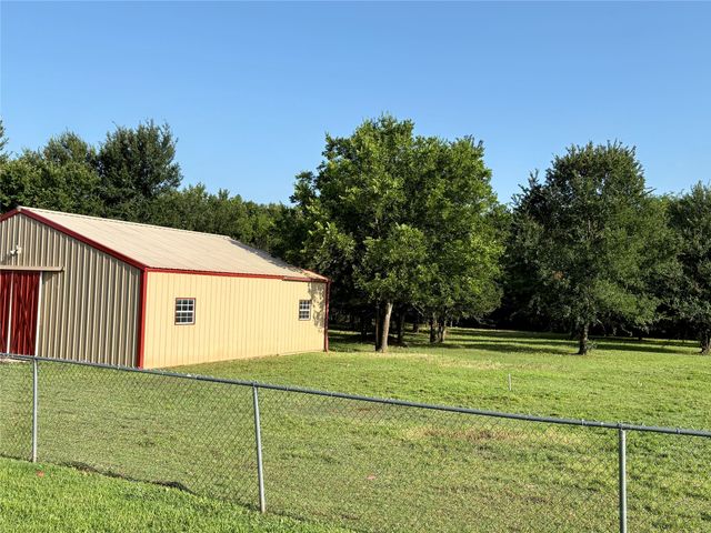 3084 Hagerman Road, Pottsboro, TX 75076