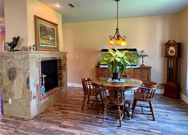 3084 Hagerman Road, Pottsboro, TX 75076